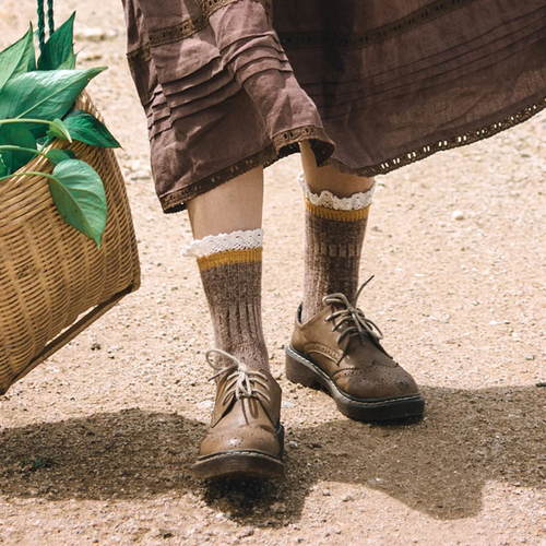 Landliebe Socken | Weiche Stricksocken mit Spitzenrand